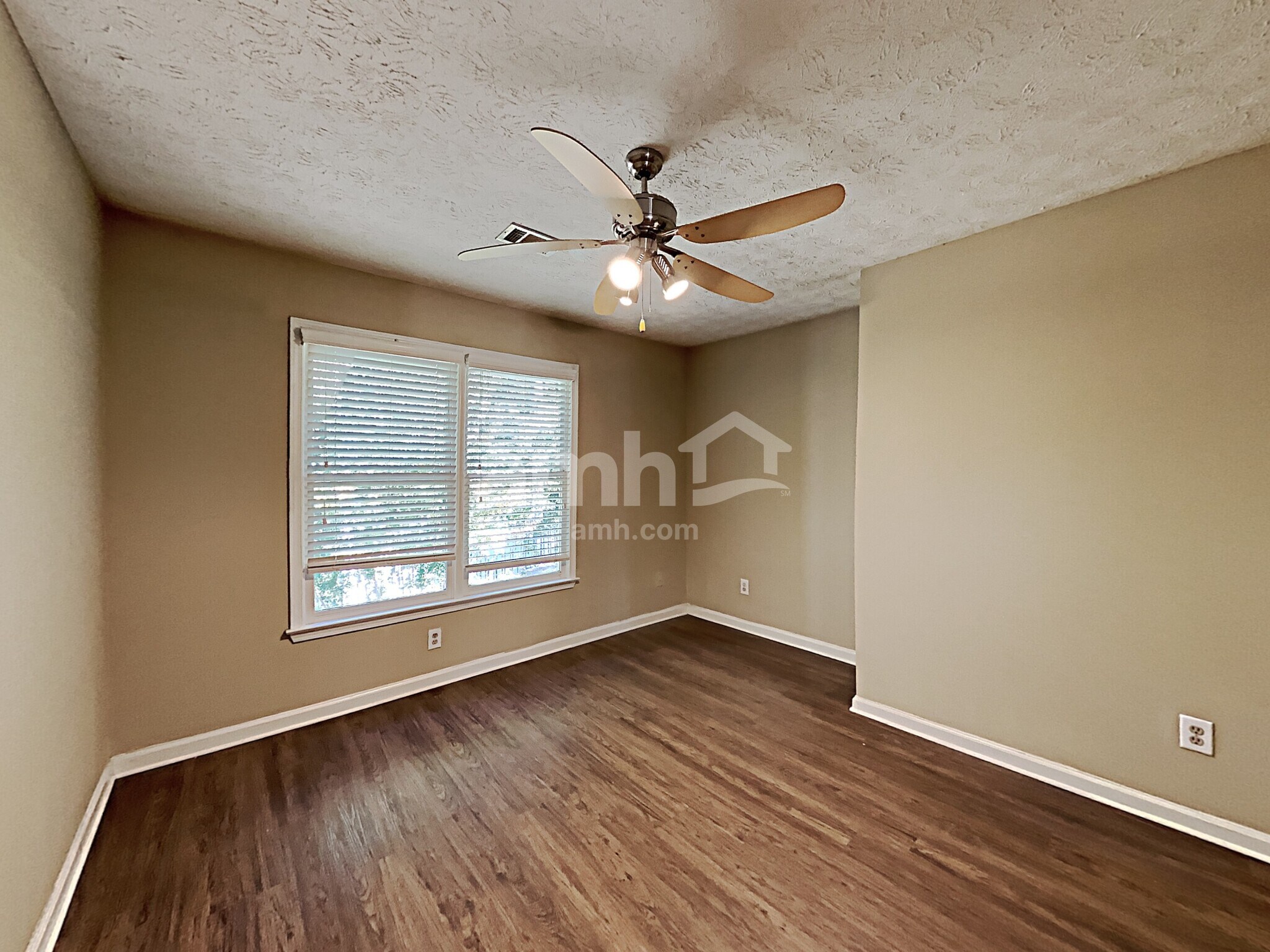 Building Photo - 2175 Carlysle Cove Dr
