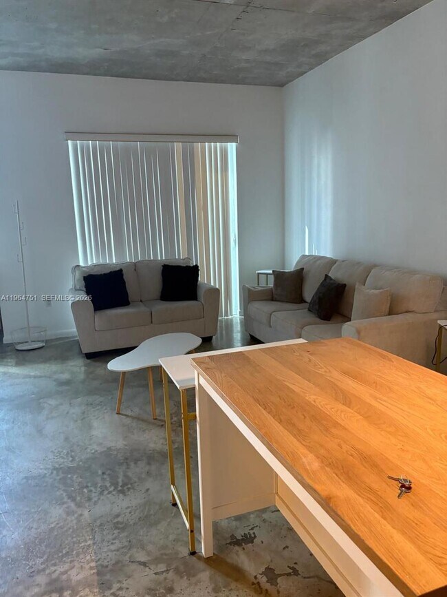 Building Photo - 234 NE 3rd St