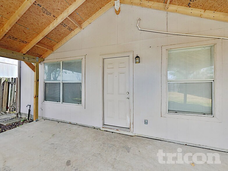 Building Photo - 7306 Autumn Brook