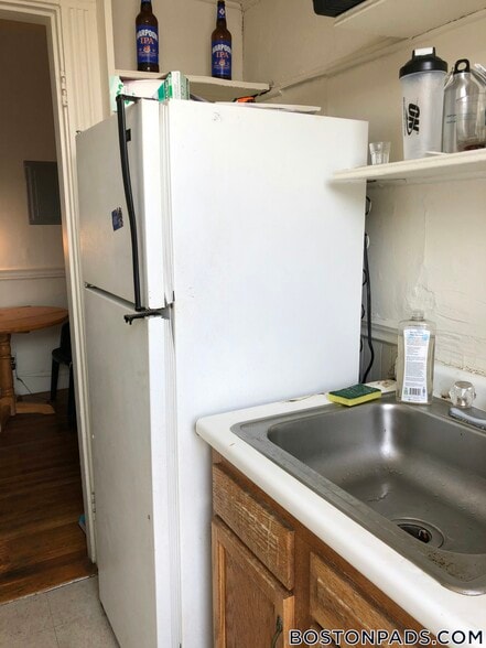 Building Photo - 1350 Commonwealth Ave