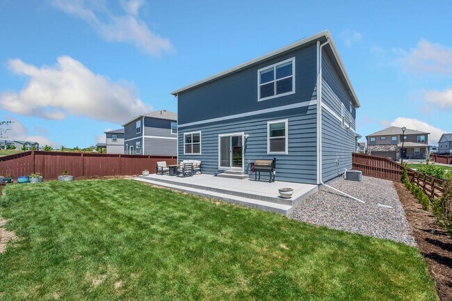 Building Photo - 4-Bedroom Home in Mallard Ridge with Office and Fenced Yard