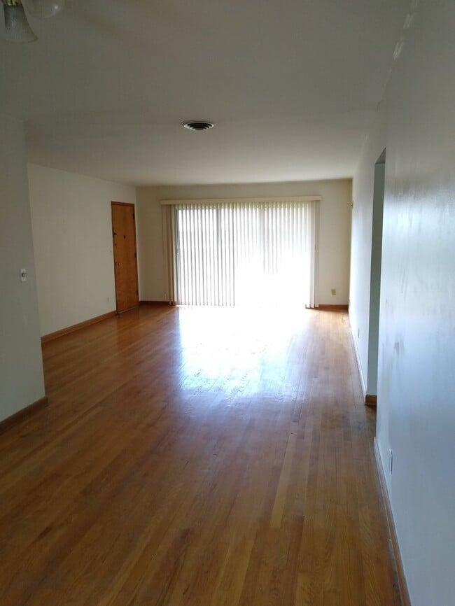 1101 Wilmington Ave 1101 Wilmington Ave Dayton OH 45420 Apartment