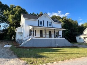 Building Photo - Branch Street, 37-38