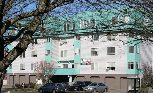 Primary Photo - Hemlock Senior Apartments