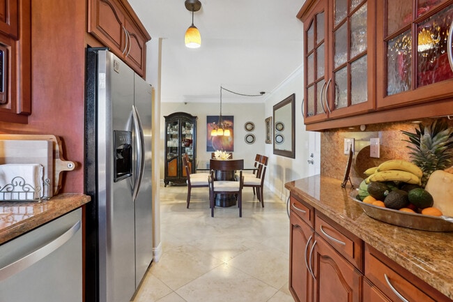 Building Photo - 3301 S Ocean Blvd