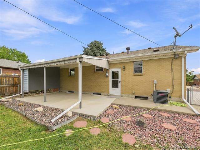Building Photo - 11305 Downing Dr