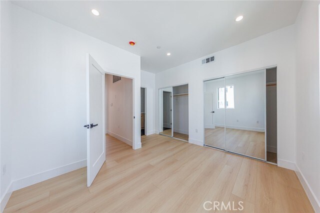 Building Photo - 1063 S Corning St