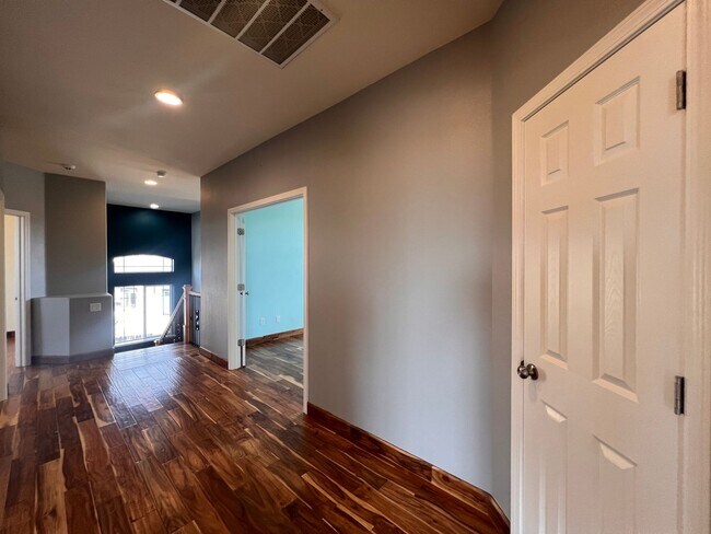 Building Photo - Large Beautiful Home off Toll Rd, South Reno