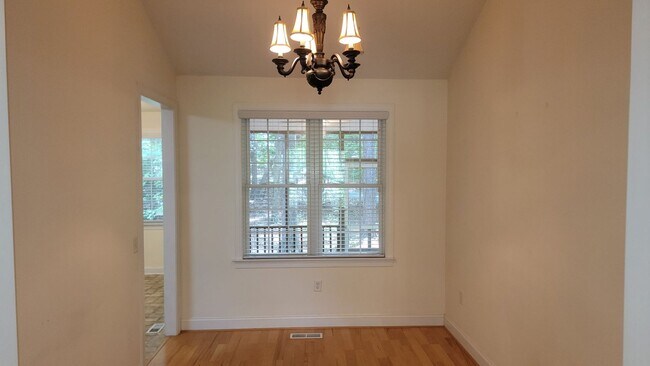 Building Photo - 1704 Irish Blvd