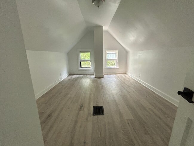 Building Photo - 3719 Laclede Ave