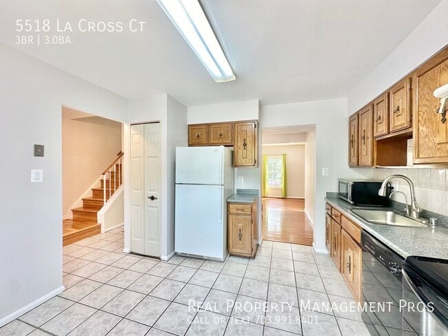 Building Photo - 5518 La Cross Ct