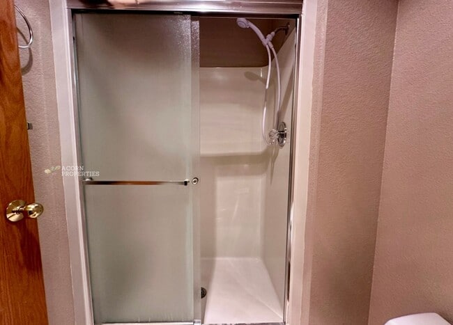 Building Photo - 31080 State Rte 20