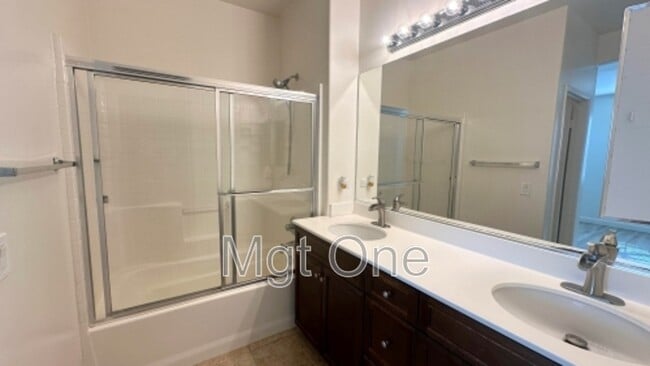 Building Photo - 6266 Isidora Ln