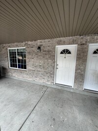 Building Photo - 130 S 200 W