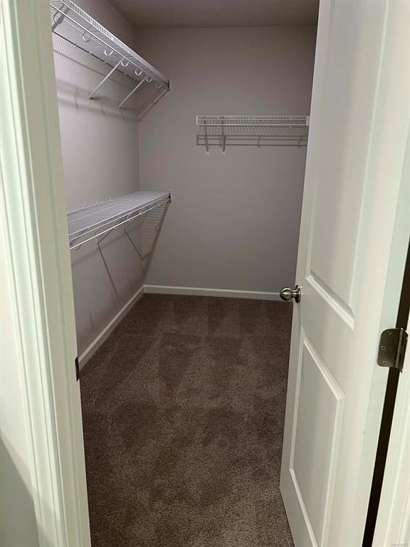 Building Photo - 750 Park Ln