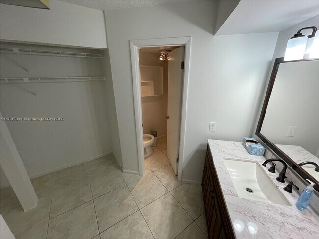 Building Photo - 10451 W Broward Blvd