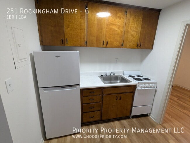 Building Photo - 251 Rockingham Dr