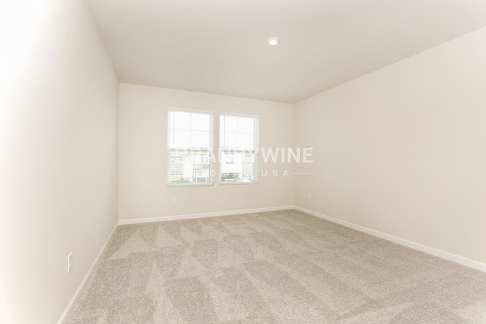 Building Photo - 4515 Hoboken Wy