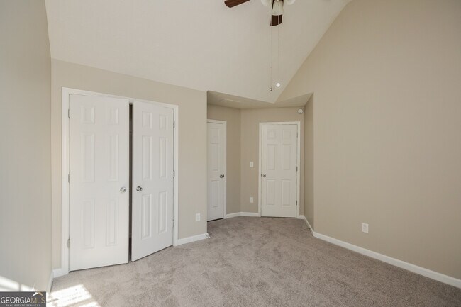 Building Photo - 90 Emerson Trail