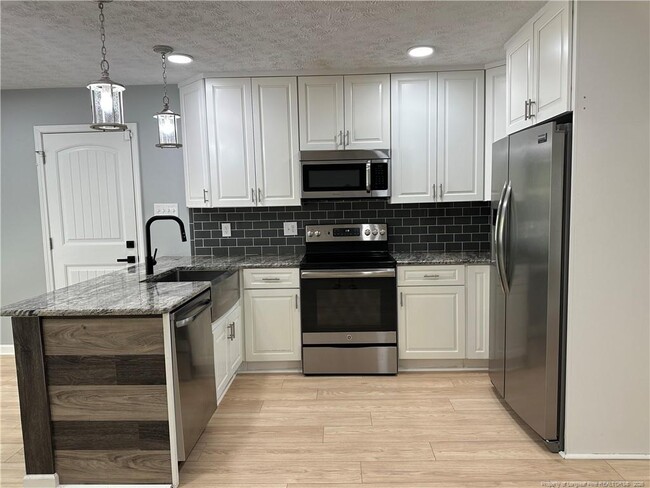 Building Photo - 6913 Timbercroft Ln