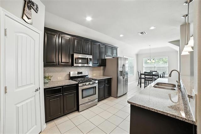 Building Photo - 1402 Palasades Ct