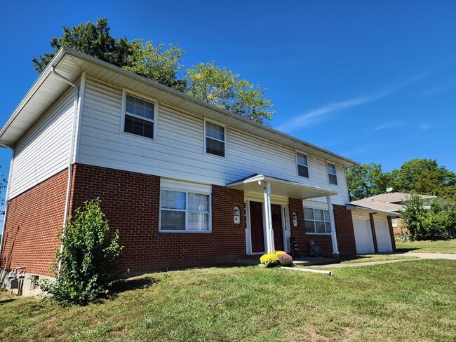 Building Photo - 405 Brewer Dr