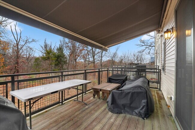 Building Photo - A Glimpse of Serene Living in Chantilly, VA