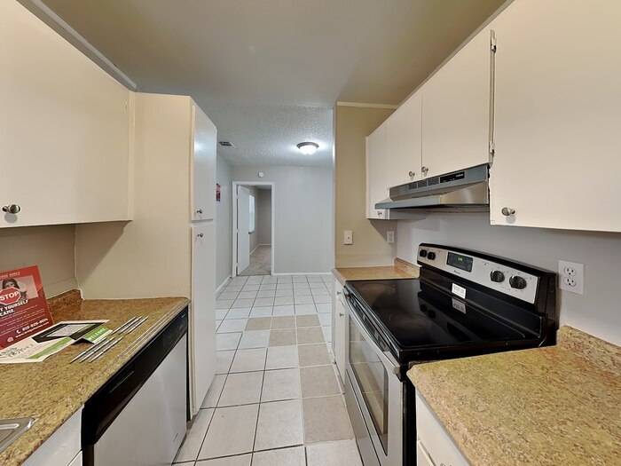 Building Photo - 107 Bayside Blvd