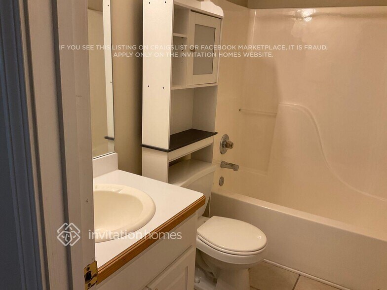 Building Photo - 315 Meadow Gate Ct