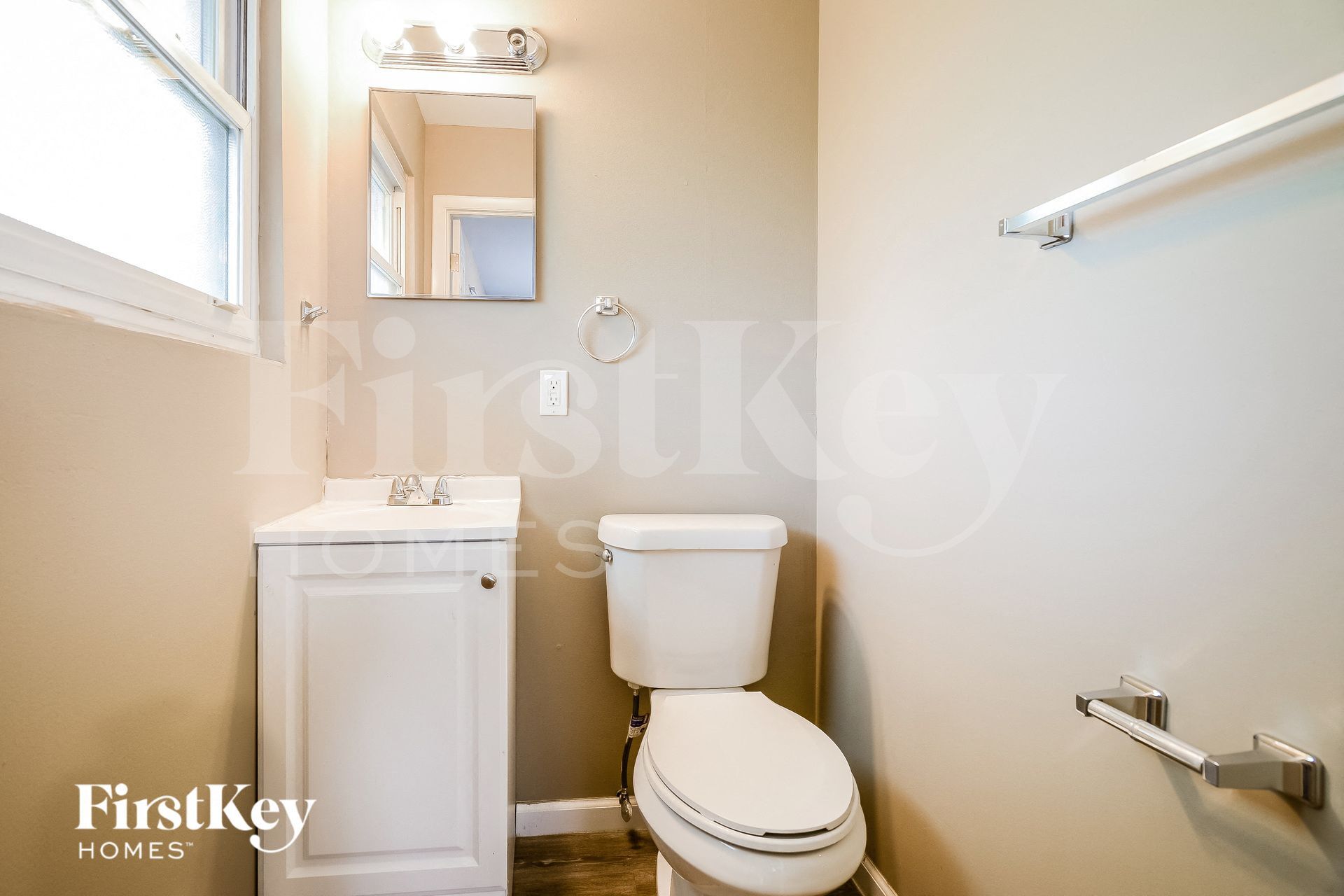 Building Photo - 405 Albert Dr