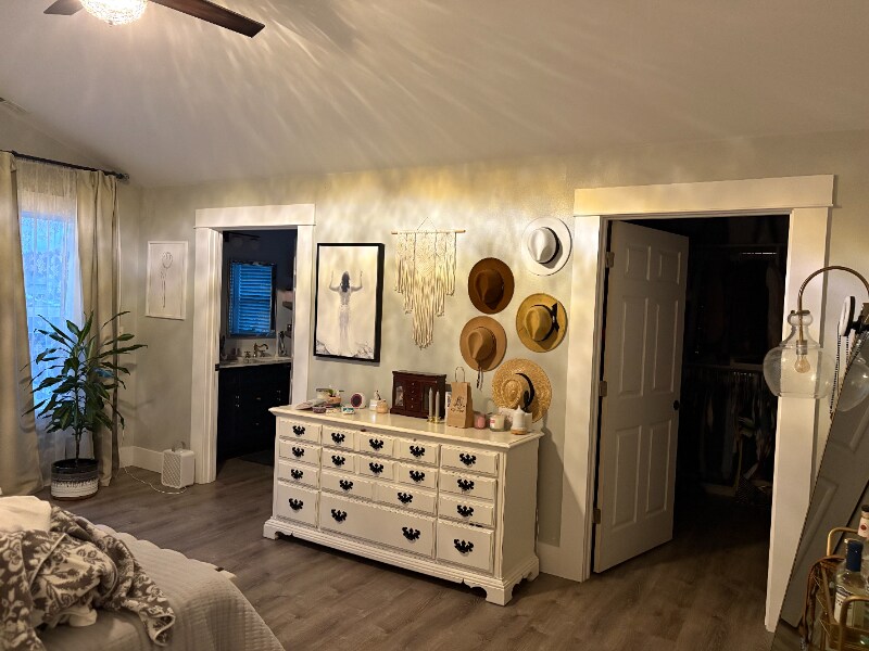 Building Photo - 221 Eldredge Ave SW