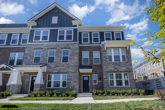 Building Photo - 42982 Atwood Ave