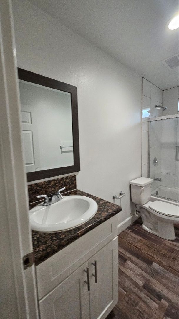 Building Photo - 23(1456,1458)