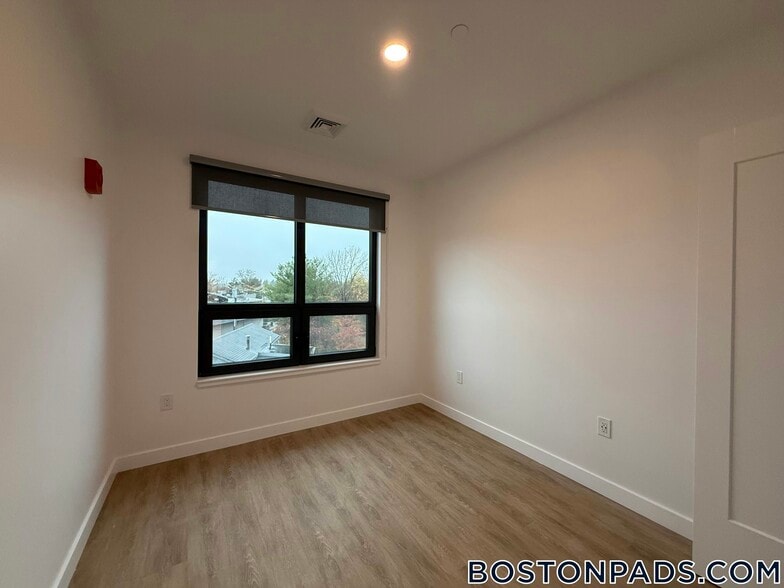 Building Photo - 199 Gardner St