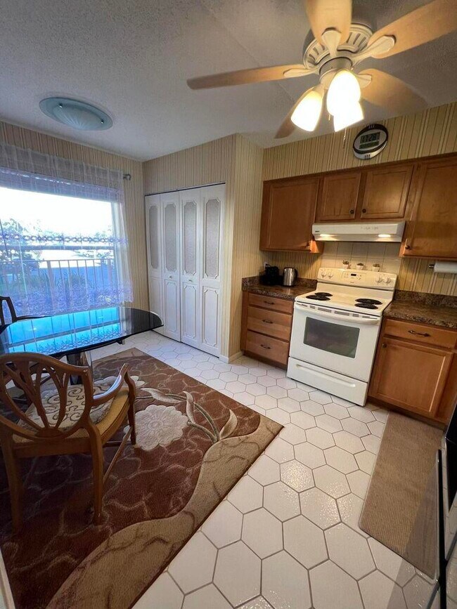 Building Photo - 14575 Bonaire Blvd