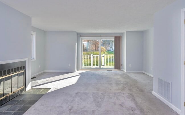 Building Photo - 4 Suncook Terrace