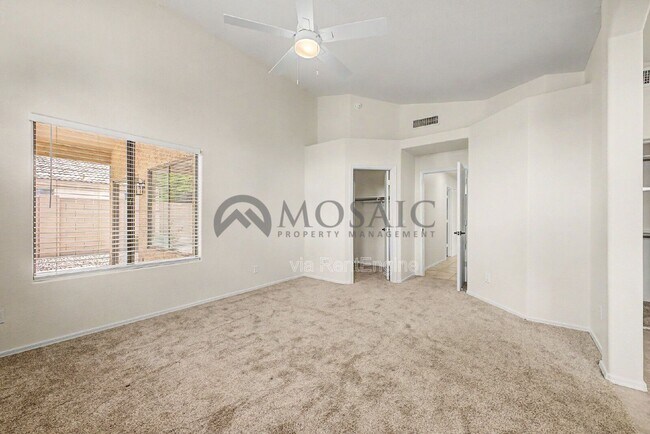 Building Photo - 1894 E Palomino Dr