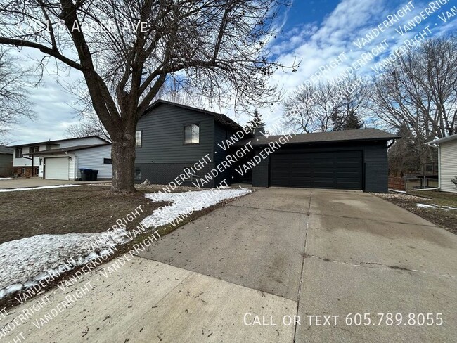 Building Photo - 4201 S Arden Ave