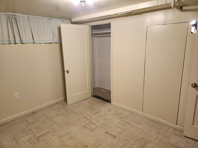 Building Photo - 5065 S 300 W