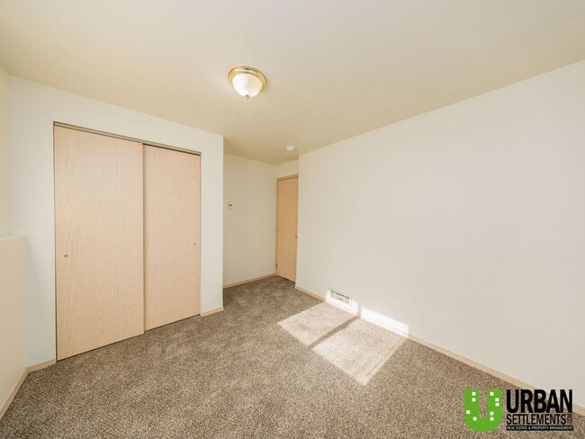 Building Photo - Mission Ave. 15313-15315 E