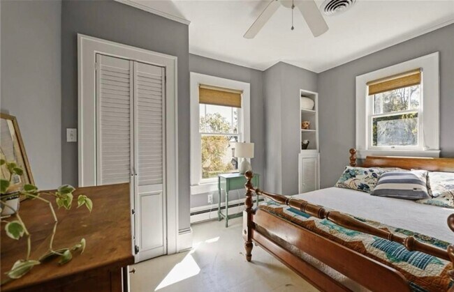 Building Photo - Charming Ardmore home full of character in...