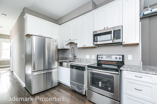 Building Photo - 411 N Charles St