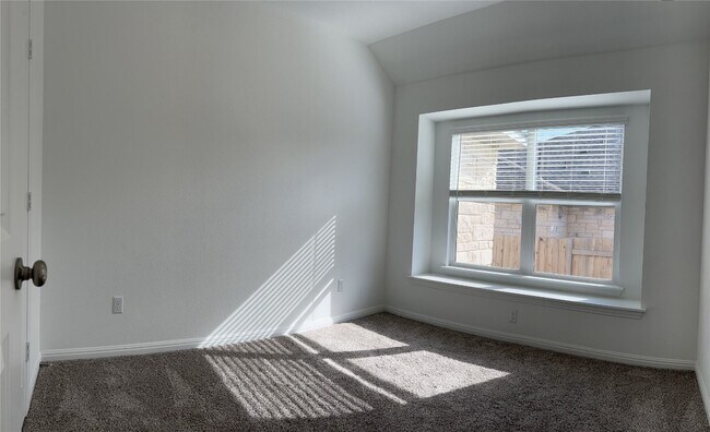 Building Photo - 521 Panzano Dr