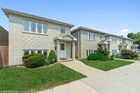 Building Photo - 6042 W 63rd St