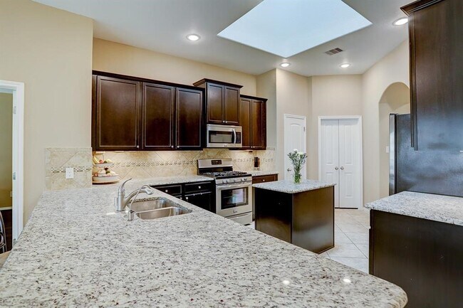 Building Photo - 4411 Eclipse Park Ct