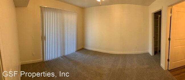 Building Photo - 641 N Fowler Ave