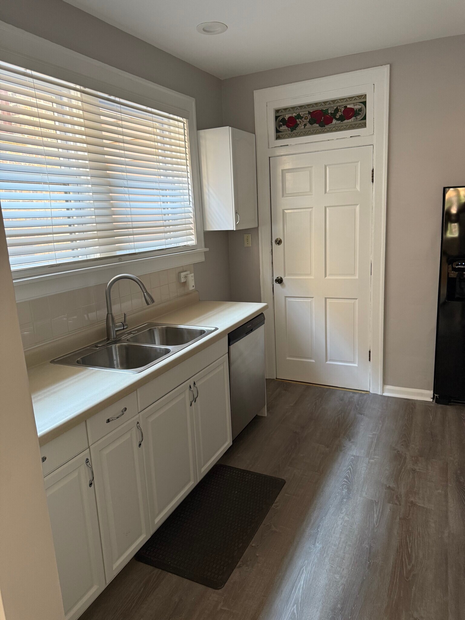 Kitchen - 9438 S Bishop