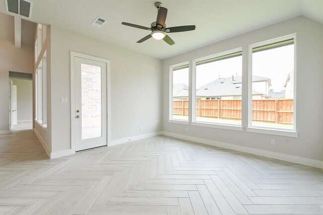 Building Photo - 4859 Antler Run Dr