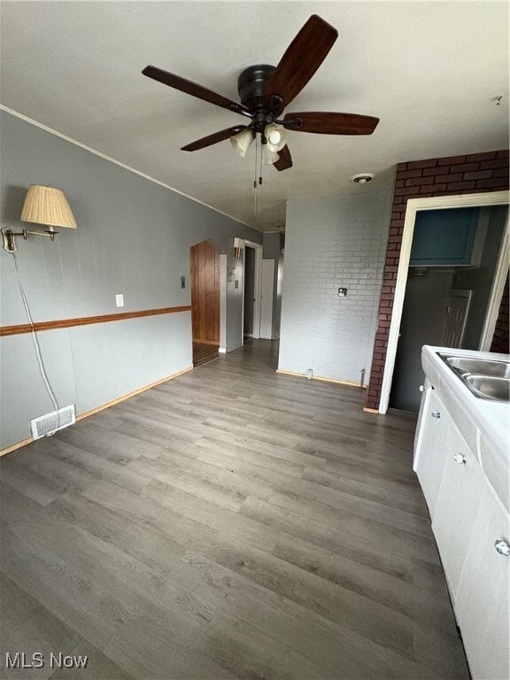 Building Photo - 830 Cambridge Ave