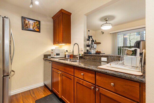 Building Photo - 501 141st Ave SE